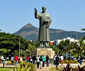 Atrações Imperdíveis: A Estátua de Padre Cícero no Ceará