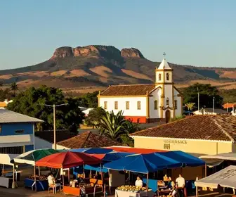Canindé: O Guia Completo de Viagem para o Sertão Central do Ceará