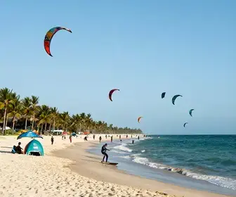 Kitesurf em Cumbuco: O Paraíso das Radicais no Ceará